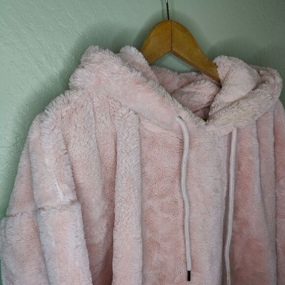 Hot Topic Pink Fuzzy Hoodie - Picture 7 of 11